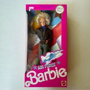 Air Force Barbie #3360 VINTAGE Stars 'n Stripes Mattel 1990 Special Edition